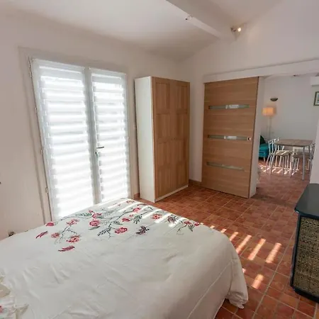 Joli 36m2 Confort * Chateauneuf-de-Gadagne